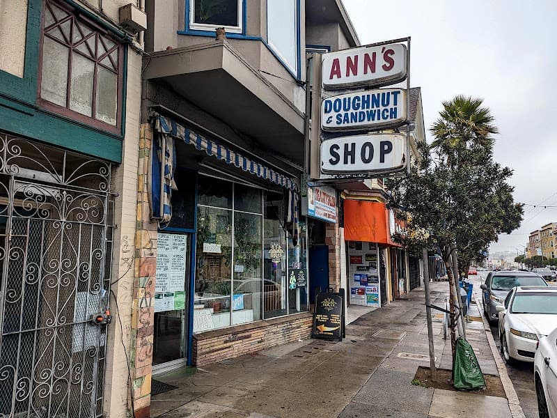 Ann's Doughnut Coffee Shop